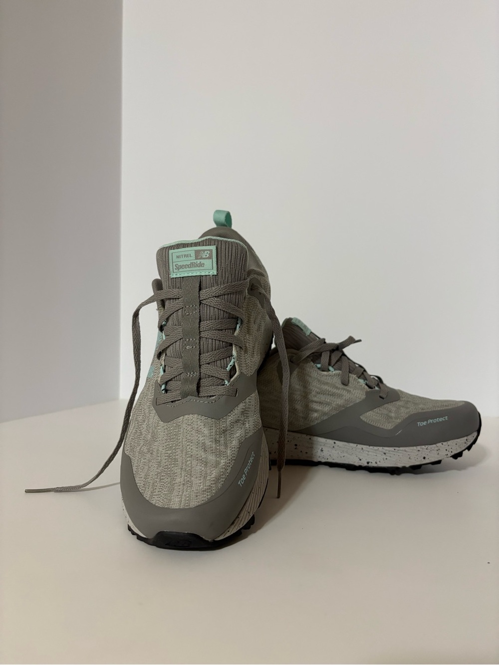 New Balance size 10 Speedride Trail Sneakers in Sage Green